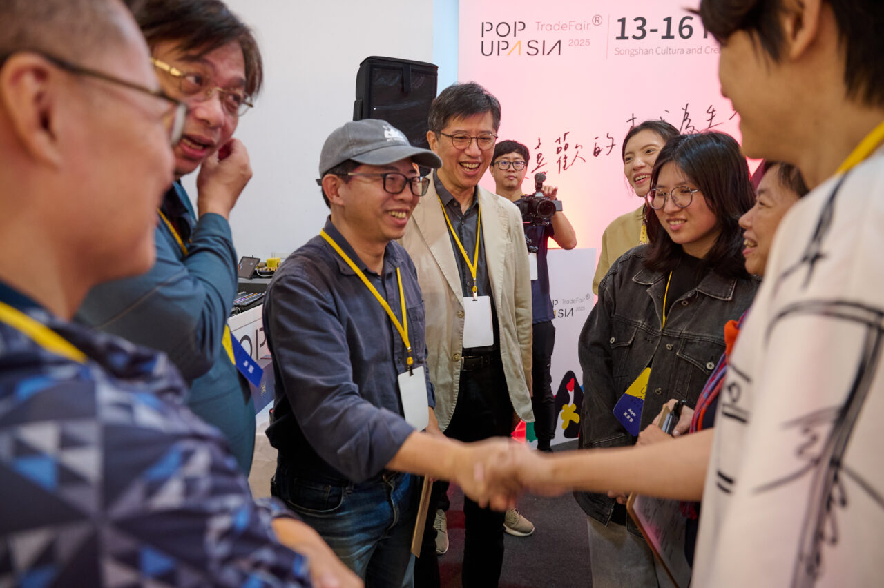 251113-POPUPASIAD1-0674