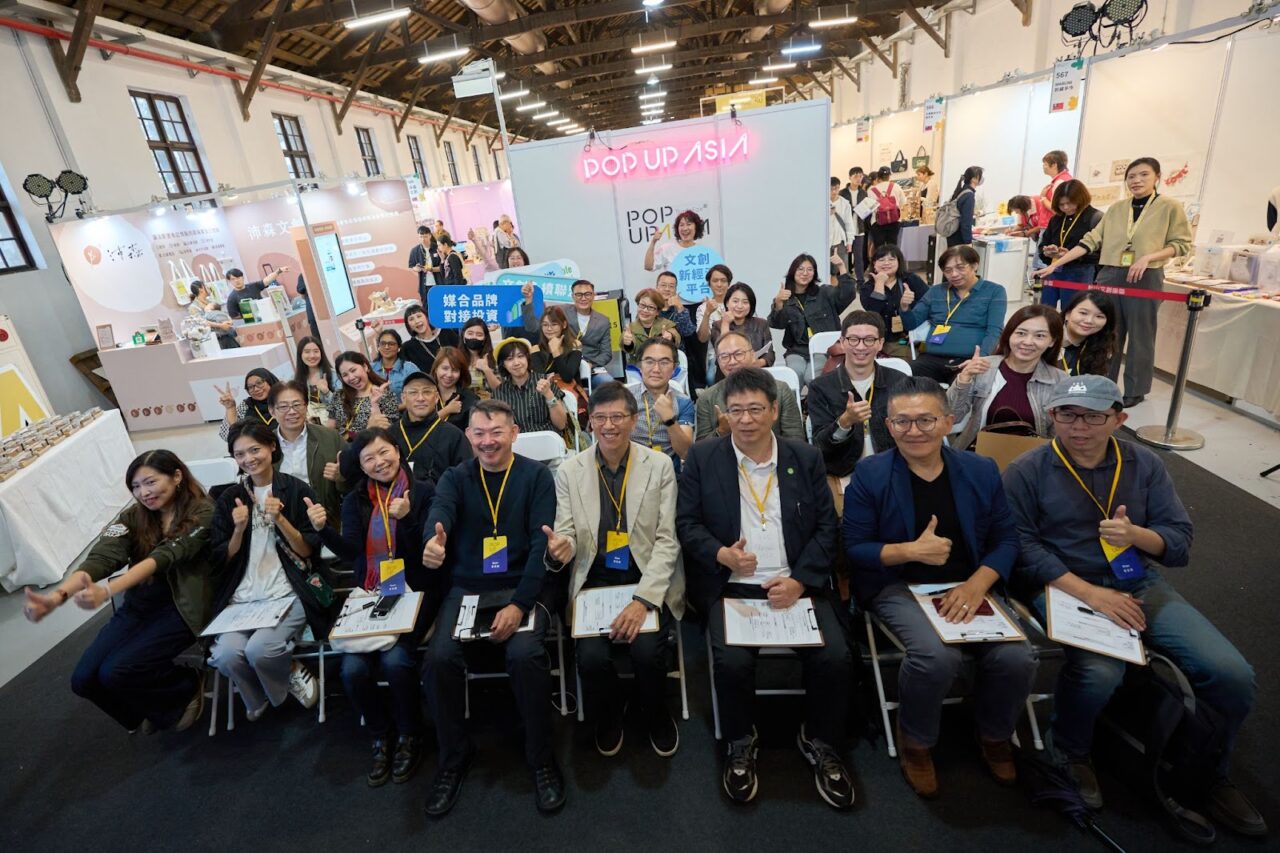 f3eea561-acd4-4a73-b688-9ec4122bf8a3