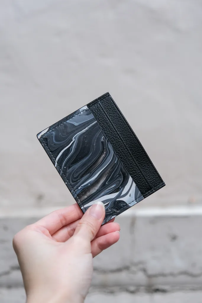 SAUPEILAA 心·流皮革卡片套